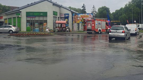 Gryfino spłynęło deszczówką, wybijanymi studzienkami kanalizacji i wc w domach