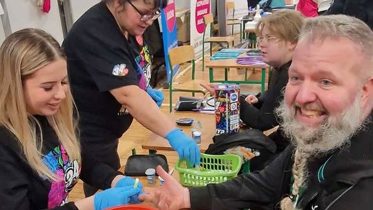 Gryfińskie pielęgniarki w akcji. Badania i masaże podczas finału WOŚP 2026