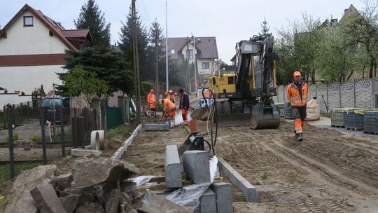 Harmonogramu brak, ale drogi budują
