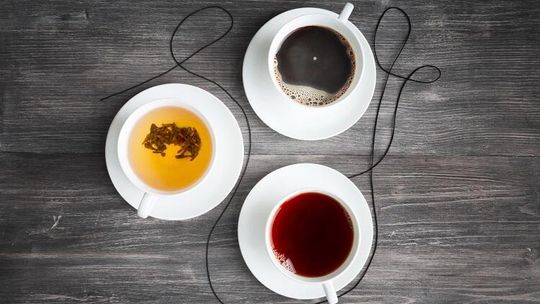 Herbata czy kawa? Poznaj właściwości obu napojów!