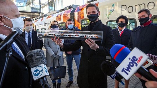 Hybrydy spod igły mkną już po torach