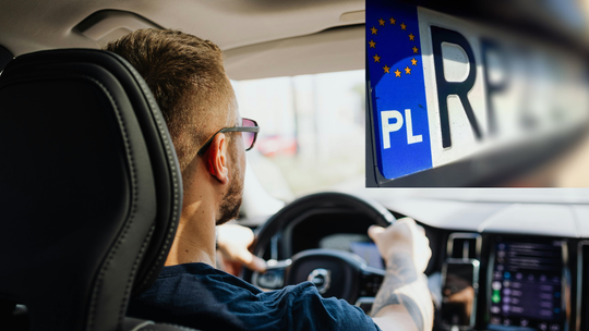 Tablica rejestracyjna z własnym napisem dużo droższa. Stawki rosną