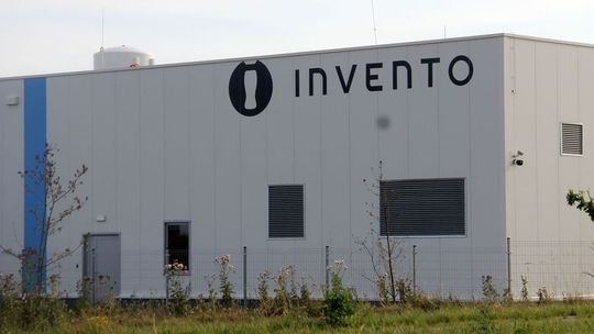 Invento uroczyście otwiera zakład produkcyjny w Gardnie