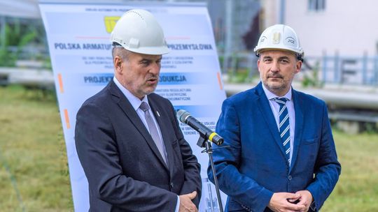 Iwestycja tuż pod elektrownią