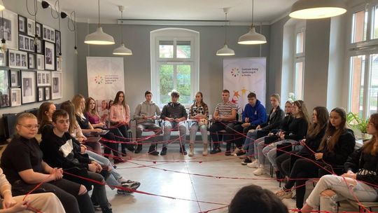 Jak dobrze pomagać uchodźcom?