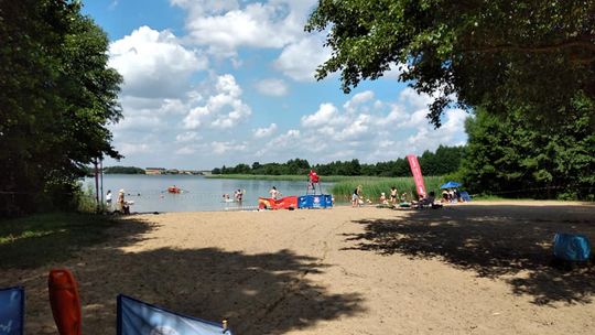Jak ktoś chce się wyszaleć, są inne akweny! – stwierdziła radna. Chcą większych ograniczeń korzystania z jeziora