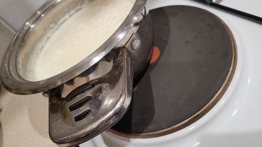 Jak oszczędzać prąd w kuchni? Jak oszczędzać prąd w kuchni?