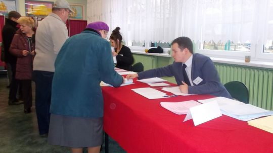 Jak przebiegają wybory w Gryfinie