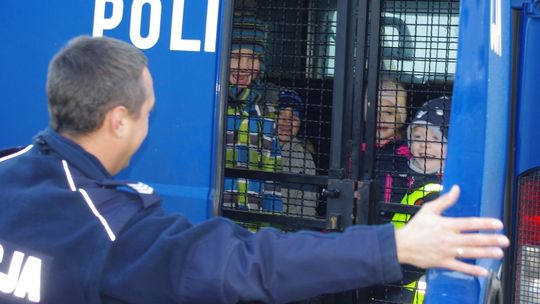 Jak przedszkolaki poznawały czym zajmuje się policjant