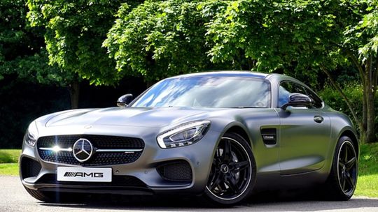 Jak zaoszczędzić na składce ubezpieczenia OC auta? 4 popularne sposoby