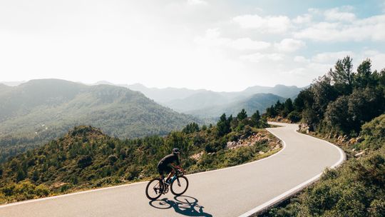 Jaki rower w góry wybrać? Omówienie kilku różnych typów Jaki rower w góry wybrać? Omówienie kilku różnych typów