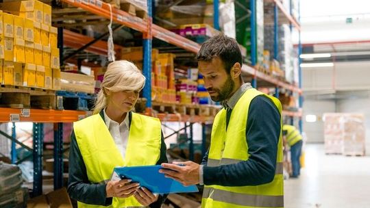 Jakie cechy powinien mieć dobry magazynier?