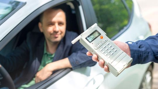 Potencjalni zabójcy za kółkiem. Zakaz nie wszystkich odstrasza