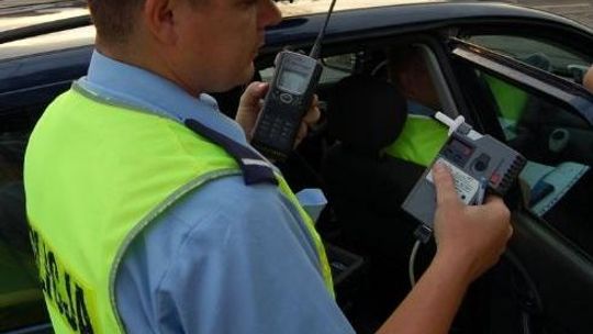 Jechał ślepą ulicą pod wpływem alkoholu