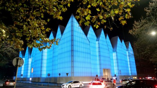 Jednym z objawów są sine, przypominające niebieski kolor, usta