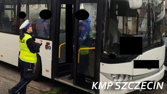 Pijany kierowca usnął. Autobus nie dojechał na czas