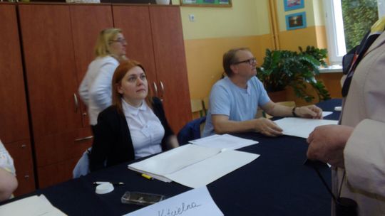 Jeśli głosujesz poza domem w drugiej turze wyborów, zgłoś się po zaświadczenie