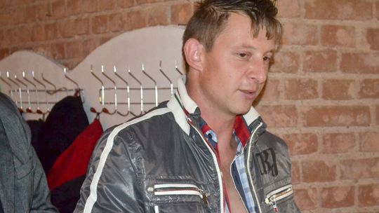 Jest kawalerem. Właśnie wygrał wybory na sołtysa