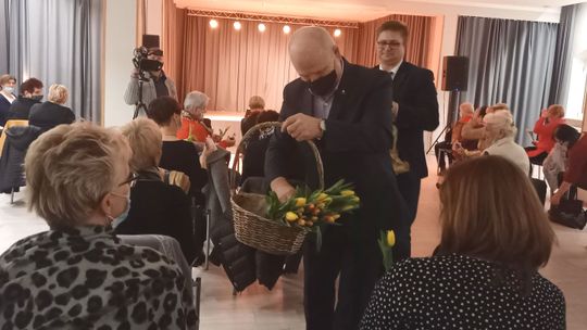 Jestem Kobietą - impreza kulturalna z okazji Dnia Kobiet Jestem Kobietą - impreza kulturalna z okazji Dnia Kobiet