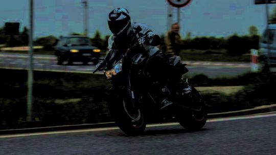 Jeżdżą w nocy na starych motocyklach i strzelają z wydechu – skarżą się czytelnicy