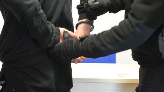 Jeździł po kraju i okradał ludzi. Seryjny włamywacz zatrzymany
