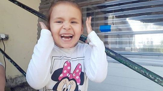  Julia Depta potrzebuje naszej pomocy. Ogłaszamy zbiórkę nakrętek