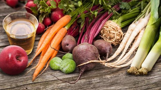 Kalendarz warzyw i owoców na jesień i zimę