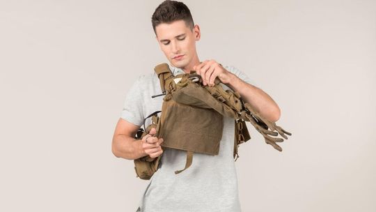 Każdy dostanie kamizelkę kuloodporną i hełm? Kiedy projekt może wejść w życie?