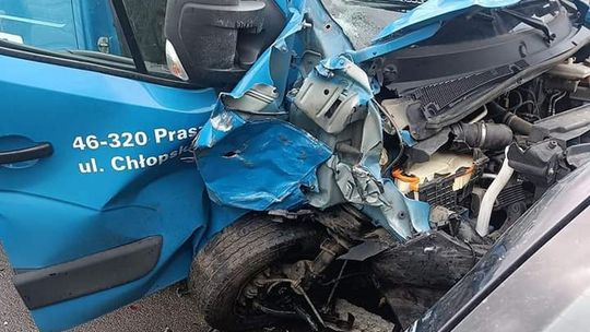 Karambol na drodze. Zderzyło się kilka samochodów