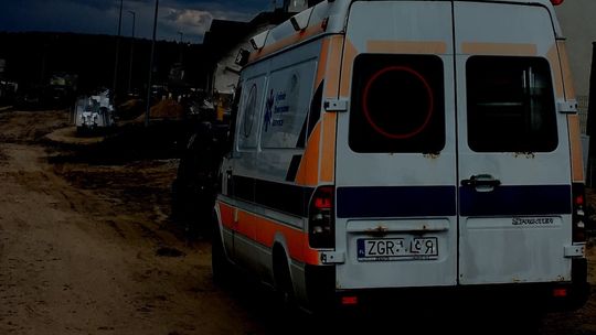 Karetka Gryfińskiego Stowarzyszenia Ratowniczego uderzyła w dzika 