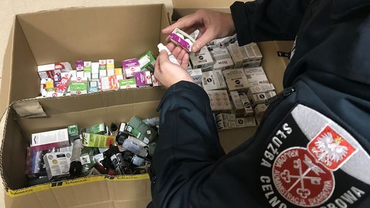 KAS ujawniła w gryfińskim sklepie płyny do e-papierosów bez znaków akcyzy [FOTO]