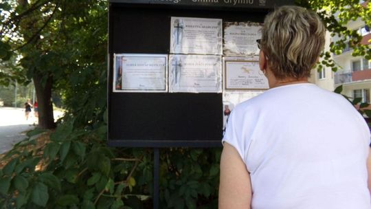 Każdy z nas ma swój czas na ziemi, klepsydra życia mierzy go nieustannie Każdy z nas ma swój czas na ziemi, klepsydra życia mierzy go nieustannie