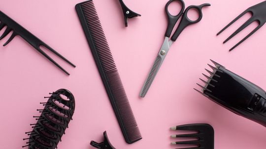 Kiedy używać nożyczek degażówek do włosów?