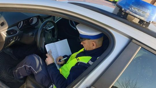 Kierował, chociaż nie powinien i... wpadł