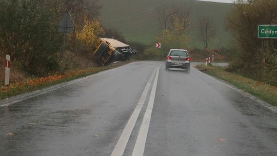 Kierowca z Ukrainy nie wyrobił zakrętu. Wiemy, dlaczego