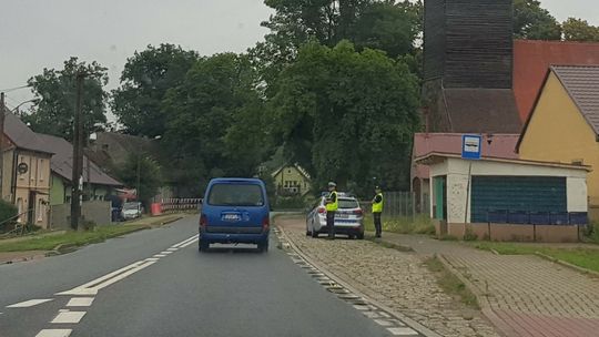 Kierowco, zwolnij i jedź bezpiecznie! Kierowco, zwolnij i jedź bezpiecznie!