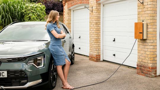 Kradzieże kabli ze stacji ładowania aut elektrycznych. Jak złodzieje niszczą polską infrastrukturę DC