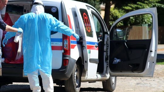 Kilkunastu zdiagnozowanych w naszym powiecie. Robią testy i kierują na kwarantannę