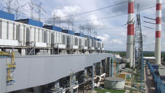 Kłamstwa na temat OZE w Polsce hamują transformację energetyczną