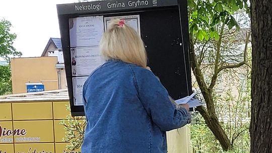 Wspomnienia są mostem, który łączy nas z tymi, którzy odeszli