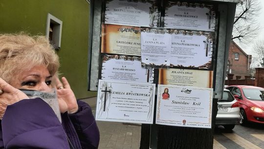 Klepsydry "papierkiem lakmusowym" pandemii? Dlaczego spadają na ziemię?