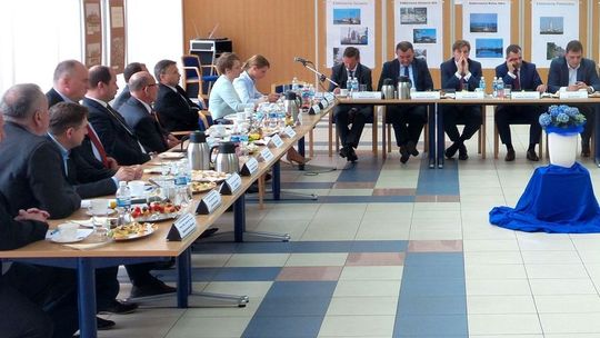 Kłócą się o wpływy na elektrownię