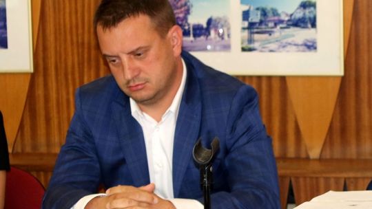 Kłopoty z przetargiem na halę sportową w Gryfinie