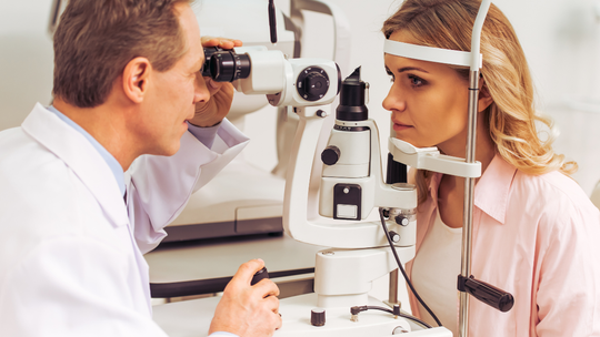 Długie kolejki do lekarzy specjalistów. Setki tysięcy nieodwołanych wizyt