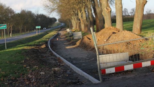 Kolejne metry ścieżki rowerowej