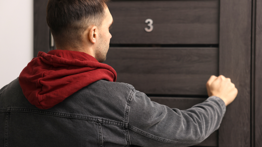 Zmieniła się egzekucja komornicza. Twoja pensja jest teraz lepiej chroniona przed długami