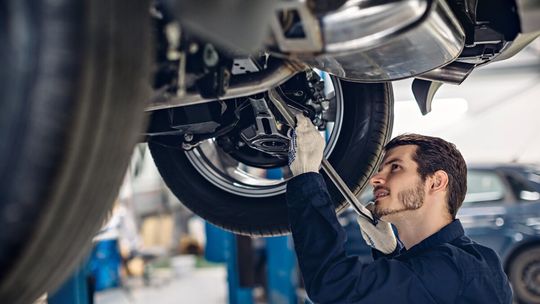 Masz stare auto? Nowe rygorystyczne przeglądy wykluczą tysiące pojazdów z polskich dróg w tym roku