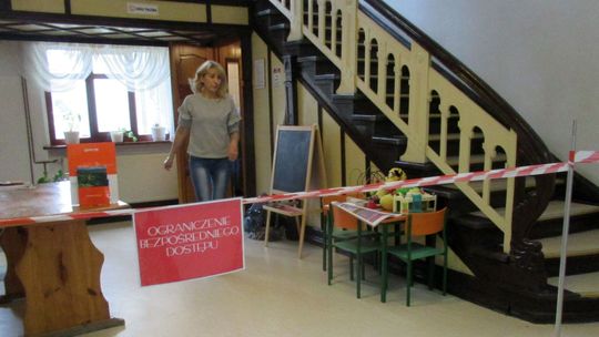 Kontakt bezpośredni z urzędnikiem ograniczony