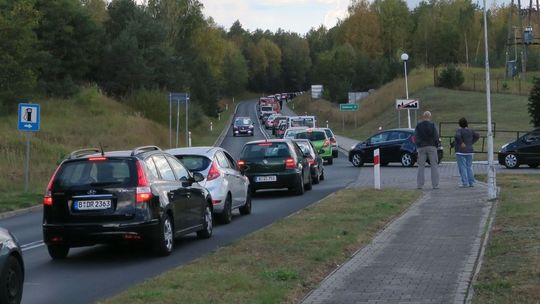 Korki na granicy. Niemcy mają długi weekend