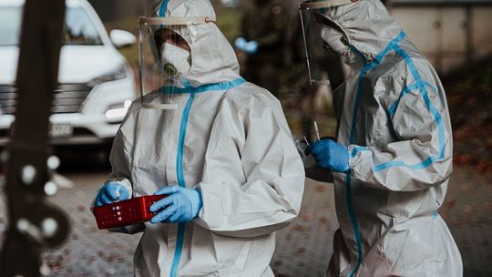 Koronawirus nie odpuszcza